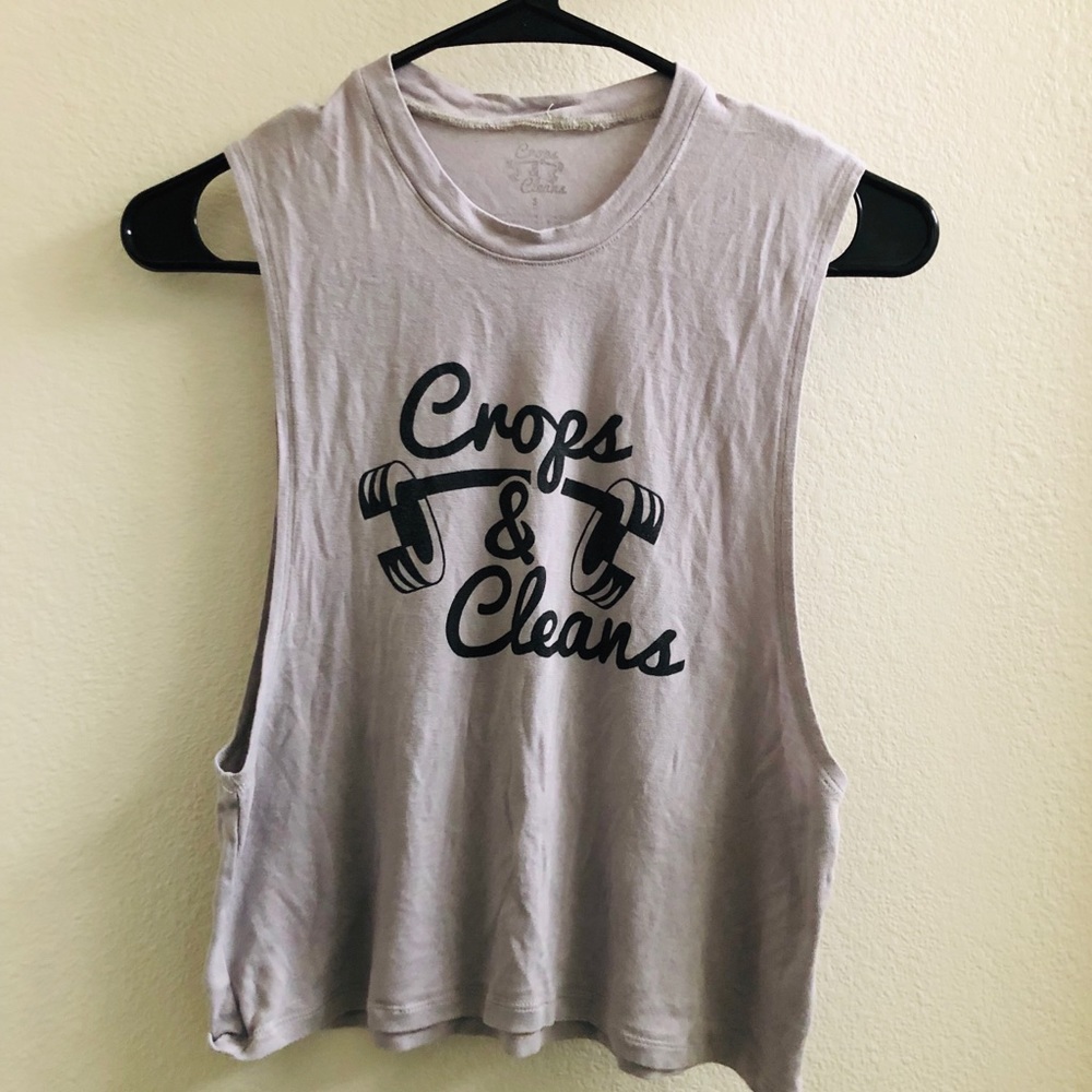 Crops & cleans crop top